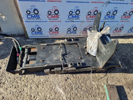 New Holland Case T5.120, T5.100, T5.110 Pick Up Hitch Complete 47889607 - Frame/ Chassis: picture 1 New Holland Case T5.120, T5.100, T5.110 Pick Up Hitch Complete 47889607 - Frame/ Chassis: picture 1
