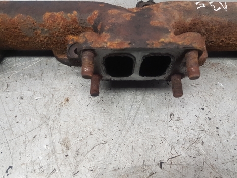 New Holland Case Tm, Mxm Series 120, 130, 140, 155 Exhaust Manifold 87802374 - Exhaust system: picture 5 New Holland Case Tm, Mxm Series 120, 130, 140, 155 Exhaust Manifold 87802374 - Exhaust system: picture 5