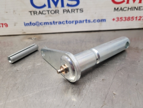New Holland, Case Tm120, Tm130 Top Hanger Arm Pin Kit 47130500, 87319107 - Frame/ Chassis: picture 4 New Holland, Case Tm120, Tm130 Top Hanger Arm Pin Kit 47130500, 87319107 - Frame/ Chassis: picture 4