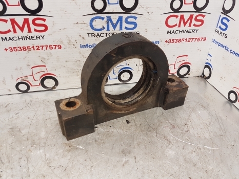 New Holland Lm435a, Lm415a, Lm425a, Lm445a Rear Axle Support 85825742 - Rear axle for Telescopic handler: picture 1 New Holland Lm435a, Lm415a, Lm425a, Lm445a Rear Axle Support 85825742 - Rear axle for Telescopic handler: picture 1