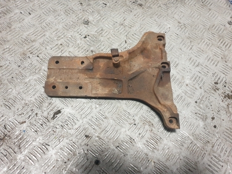 New Holland T5.100, T5.110, T5.120 Engine Mounting Bracket 47547805 - Engine mount for Farm tractor: picture 1 New Holland T5.100, T5.110, T5.120 Engine Mounting Bracket 47547805 - Engine mount for Farm tractor: picture 1