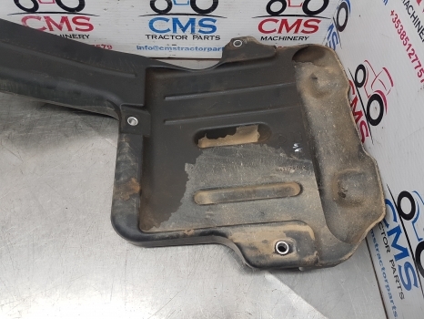 New Holland T5.95, T5.95, Luxxum 110 Engine Air Cleaner Duct 47496202 - Air intake system for Farm tractor: picture 4 New Holland T5.95, T5.95, Luxxum 110 Engine Air Cleaner Duct 47496202 - Air intake system for Farm tractor: picture 4