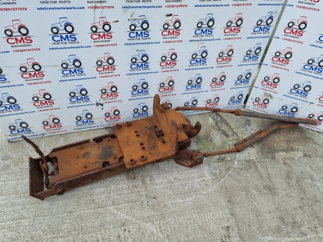 New Holland T6 Case Maxxum, Mxu, T6000, Tsa Pick Up Hitch For Parts 87482831 - Frame/ Chassis: picture 1 New Holland T6 Case Maxxum, Mxu, T6000, Tsa Pick Up Hitch For Parts 87482831 - Frame/ Chassis: picture 1