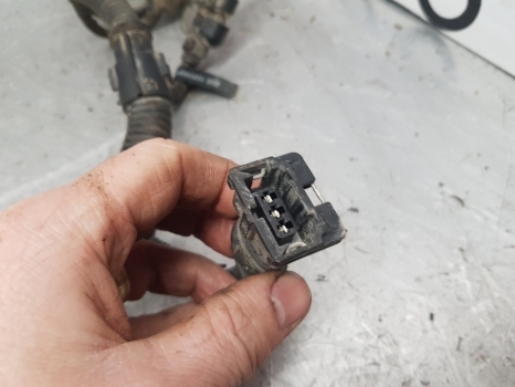 New Holland T7.200 Frame Under Cab Range Command Transmission Wiring Loom - Cables/ Wire harness for Farm tractor: picture 4 New Holland T7.200 Frame Under Cab Range Command Transmission Wiring Loom - Cables/ Wire harness for Farm tractor: picture 4