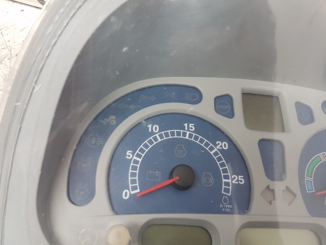 New Holland T7 .200 Instrument Cluster, Dash, Clock 47398380, 47535716, 84293392 - Dashboard for Farm tractor: picture 3 New Holland T7 .200 Instrument Cluster, Dash, Clock 47398380, 47535716, 84293392 - Dashboard for Farm tractor: picture 3