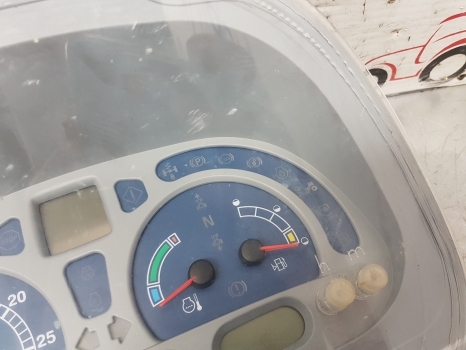 New Holland T7 .200 Instrument Cluster, Dash, Clock 47398380, 47535716, 84293392 - Dashboard for Farm tractor: picture 4 New Holland T7 .200 Instrument Cluster, Dash, Clock 47398380, 47535716, 84293392 - Dashboard for Farm tractor: picture 4