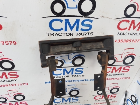 New Holland T7040, T7, T7000, Tsa, Case Hood, Bonnet Support Kit 82036797 - Body and exterior: picture 4 New Holland T7040, T7, T7000, Tsa, Case Hood, Bonnet Support Kit 82036797 - Body and exterior: picture 4