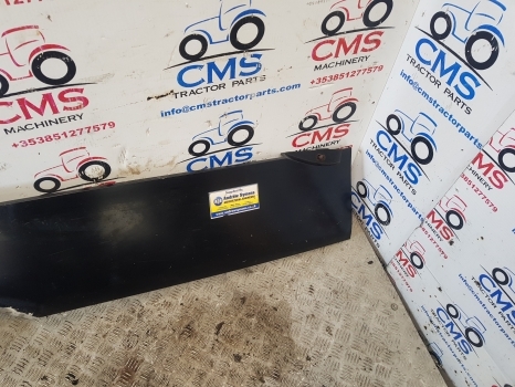 New Holland T7040, T7000, T7, T7.220, T7.250 Engine Side Panel Lhs 87484886 - Body and exterior: picture 3 New Holland T7040, T7000, T7, T7.220, T7.250 Engine Side Panel Lhs 87484886 - Body and exterior: picture 3