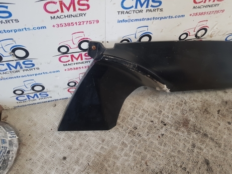 New Holland T7040, T7000, T7, T7.220, T7.250 Engine Side Panel Lhs 87484886 - Body and exterior: picture 2 New Holland T7040, T7000, T7, T7.220, T7.250 Engine Side Panel Lhs 87484886 - Body and exterior: picture 2