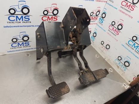 New Holland T7040, Tsa Brake, Clutch Pedal Kit 87547108, 87547109, 87566904 - Clutch and parts for Agricultural machinery: picture 3 New Holland T7040, Tsa Brake, Clutch Pedal Kit 87547108, 87547109, 87566904 - Clutch and parts for Agricultural machinery: picture 3