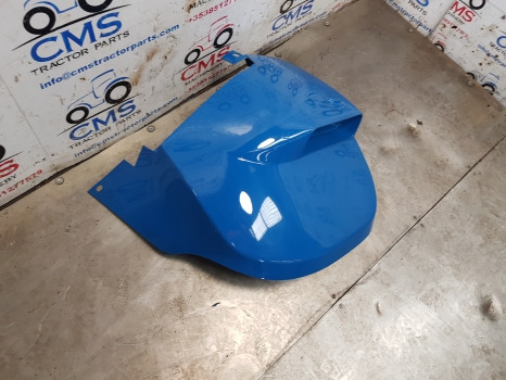 New Holland Tm, Ts, Tl, 60, 40, 35 Series, Mudguard Extension Rhs 82007495 - Fender: picture 3 New Holland Tm, Ts, Tl, 60, 40, 35 Series, Mudguard Extension Rhs 82007495 - Fender: picture 3