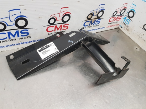 New Holland Tm, Ts, Tl, 60, 40 Series, Mudguard Extension Support Rhs 82029985 - Fender: picture 2 New Holland Tm, Ts, Tl, 60, 40 Series, Mudguard Extension Support Rhs 82029985 - Fender: picture 2