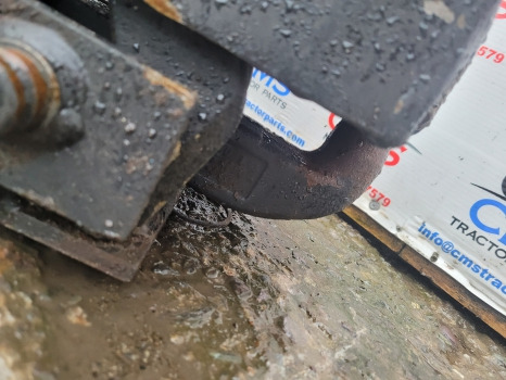 New Holland Tn 60 Da, Tn75s, Tn75sa, Tn55d, Tn60a Deluxe Pick Up Hitch 82018194 - Frame/ Chassis: picture 2 New Holland Tn 60 Da, Tn75s, Tn75sa, Tn55d, Tn60a Deluxe Pick Up Hitch 82018194 - Frame/ Chassis: picture 2