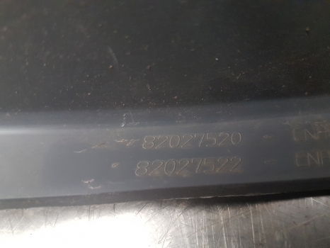 New Holland Tsa, T6000, Ts115a Cab Dashboard Panel 82027520, 87376887, 82027522 - Dashboard for Farm tractor: picture 4 New Holland Tsa, T6000, Ts115a Cab Dashboard Panel 82027520, 87376887, 82027522 - Dashboard for Farm tractor: picture 4