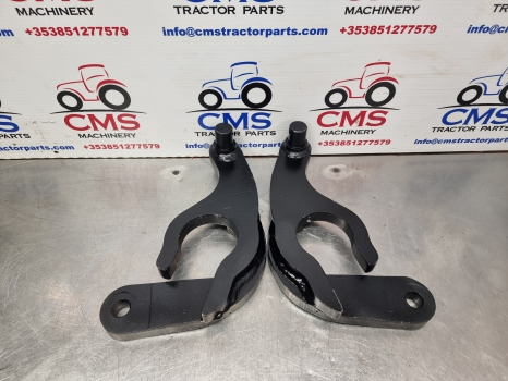 Landini 5-110h, 5-100h, 5-115h Hitch Hanger Arm Pair 3652123m91 - Spare parts for Farm tractor: picture 1 Landini 5-110h, 5-100h, 5-115h Hitch Hanger Arm Pair 3652123m91 - Spare parts for Farm tractor: picture 1
