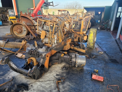 Valtra S374 Transmission Vario Unit 009995400000a, Ml260.2 - Gearbox: picture 2 Valtra S374 Transmission Vario Unit 009995400000a, Ml260.2 - Gearbox: picture 2