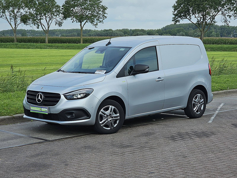 Mercedes-Benz Citan 110 CDI 3-Zits LED Automaat! - Box van: picture 2 Mercedes-Benz Citan 110 CDI 3-Zits LED Automaat! - Box van: picture 2