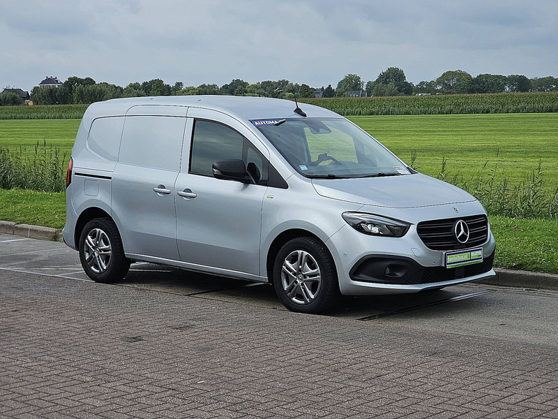 Mercedes-Benz Citan 110 CDI 3-Zits LED Automaat! - Box van: picture 4 Mercedes-Benz Citan 110 CDI 3-Zits LED Automaat! - Box van: picture 4