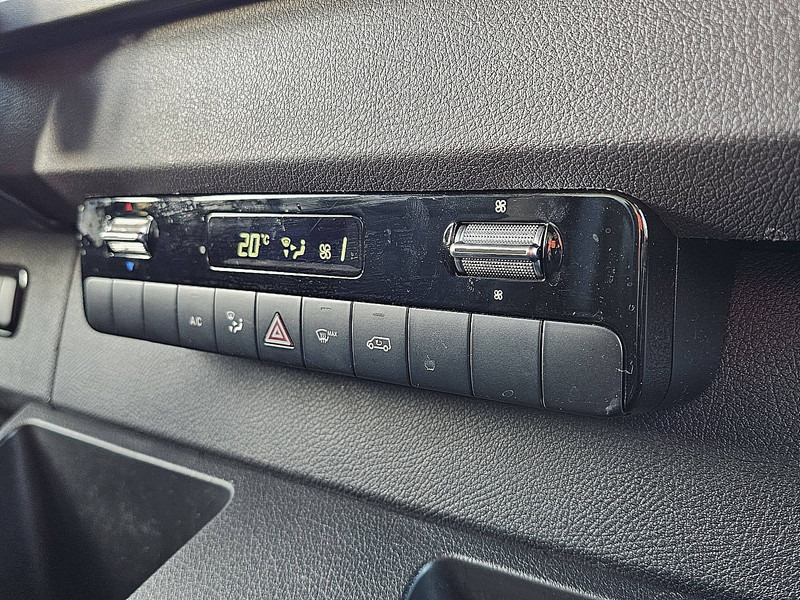 Box van Mercedes-Benz Sprinter 317: picture 9