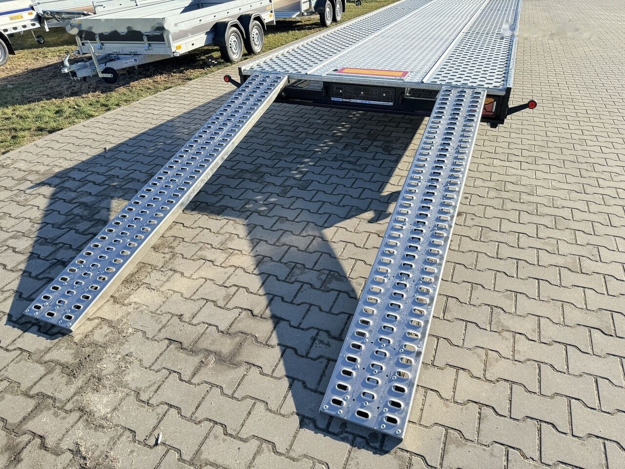 New Autotransporter trailer TA-NO TRIO 35.85 FT PREMIUM trailer for 2 cars black coated: picture 36