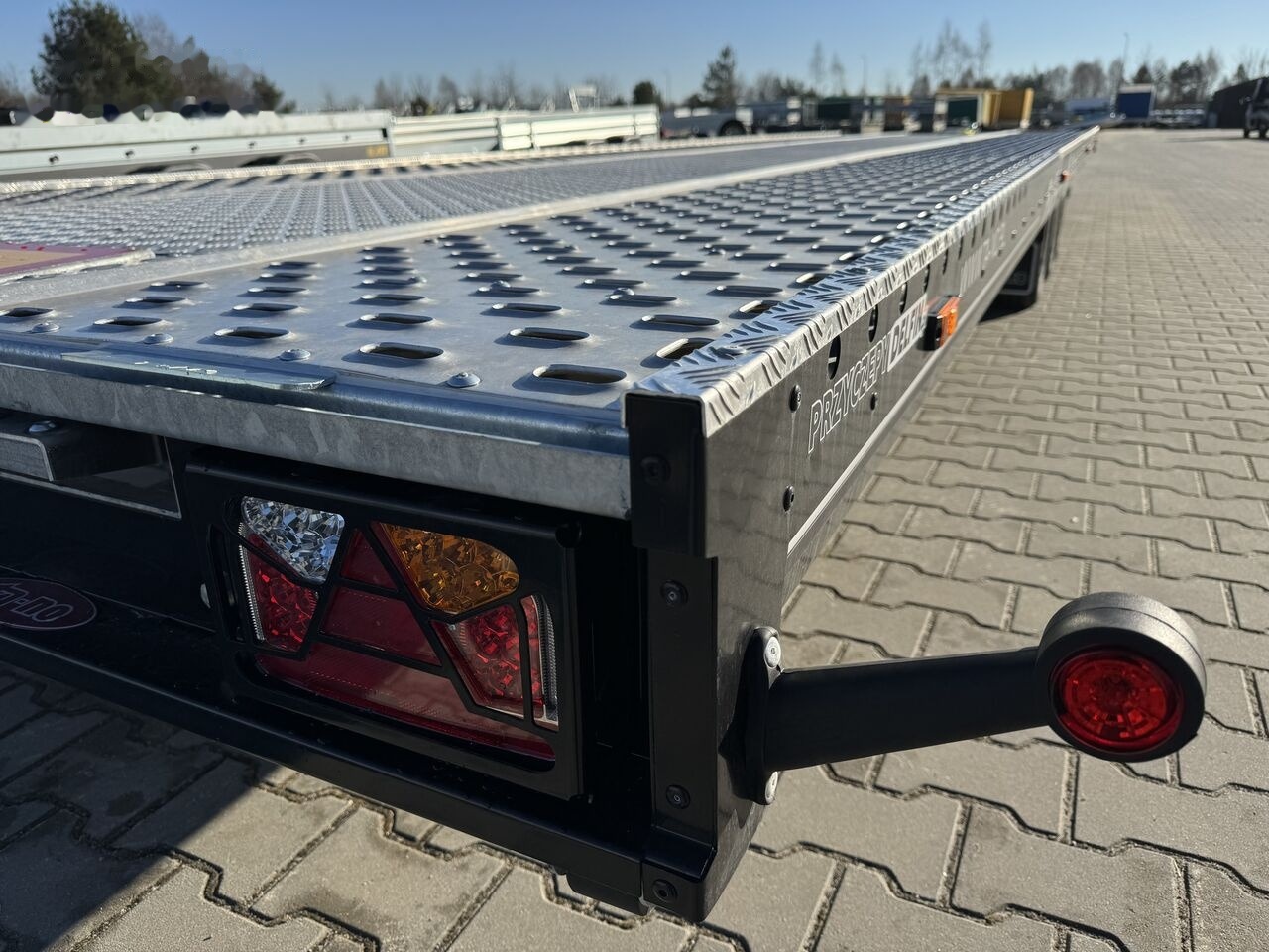 New Autotransporter trailer TA-NO TRIO 35.85 FT PREMIUM trailer for 2 cars black coated: picture 22