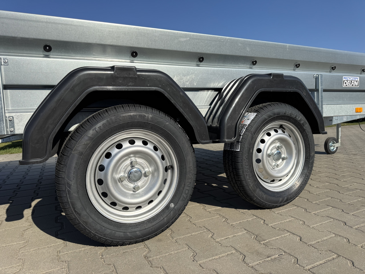 ZASŁAW 300T - przyczepa skrzyniowa 2 osie / 750kg - Car trailer: picture 3 ZASŁAW 300T - przyczepa skrzyniowa 2 osie / 750kg - Car trailer: picture 3