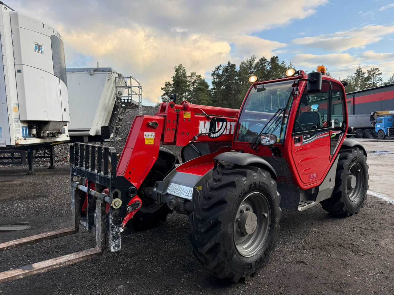 Ładowarka teleskopowa Manitou MT 932 , 2016 r , 272 mtg !!! z Francji. - Telescopic handler: picture 4 Ładowarka teleskopowa Manitou MT 932 , 2016 r , 272 mtg !!! z Francji. - Telescopic handler: picture 4