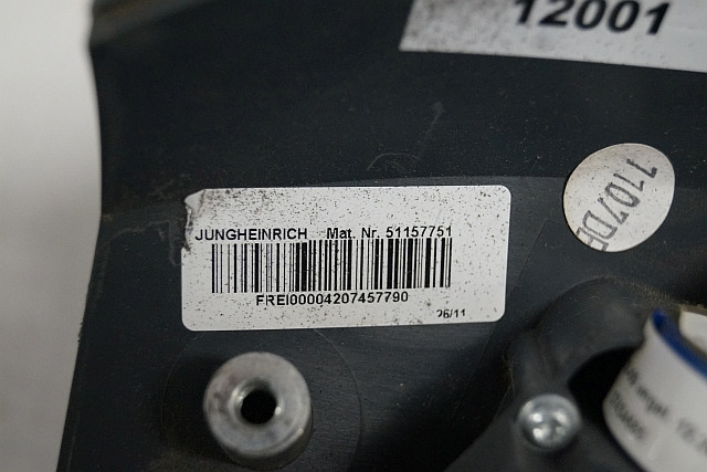 Jungheinrich 51157751 | Directional switch for ERE120/225 with folding platform - Electrical system for Material handling equipment: picture 3 Jungheinrich 51157751 | Directional switch for ERE120/225 with folding platform - Electrical system for Material handling equipment: picture 3