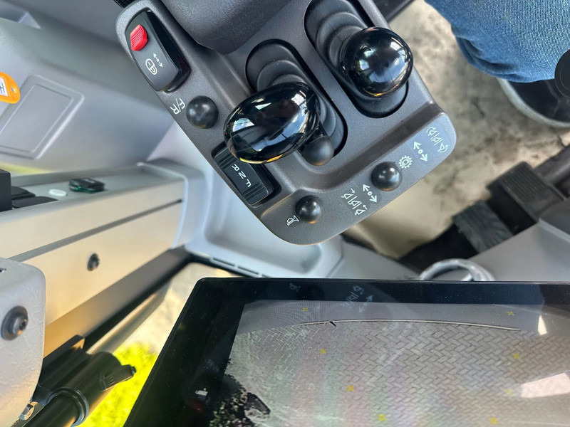 New Wheel loader Volvo L260 H UNUSED: picture 17