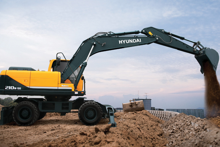 HYUNDAI R210W-9S - Wheel excavator: picture 1 HYUNDAI R210W-9S - Wheel excavator: picture 1