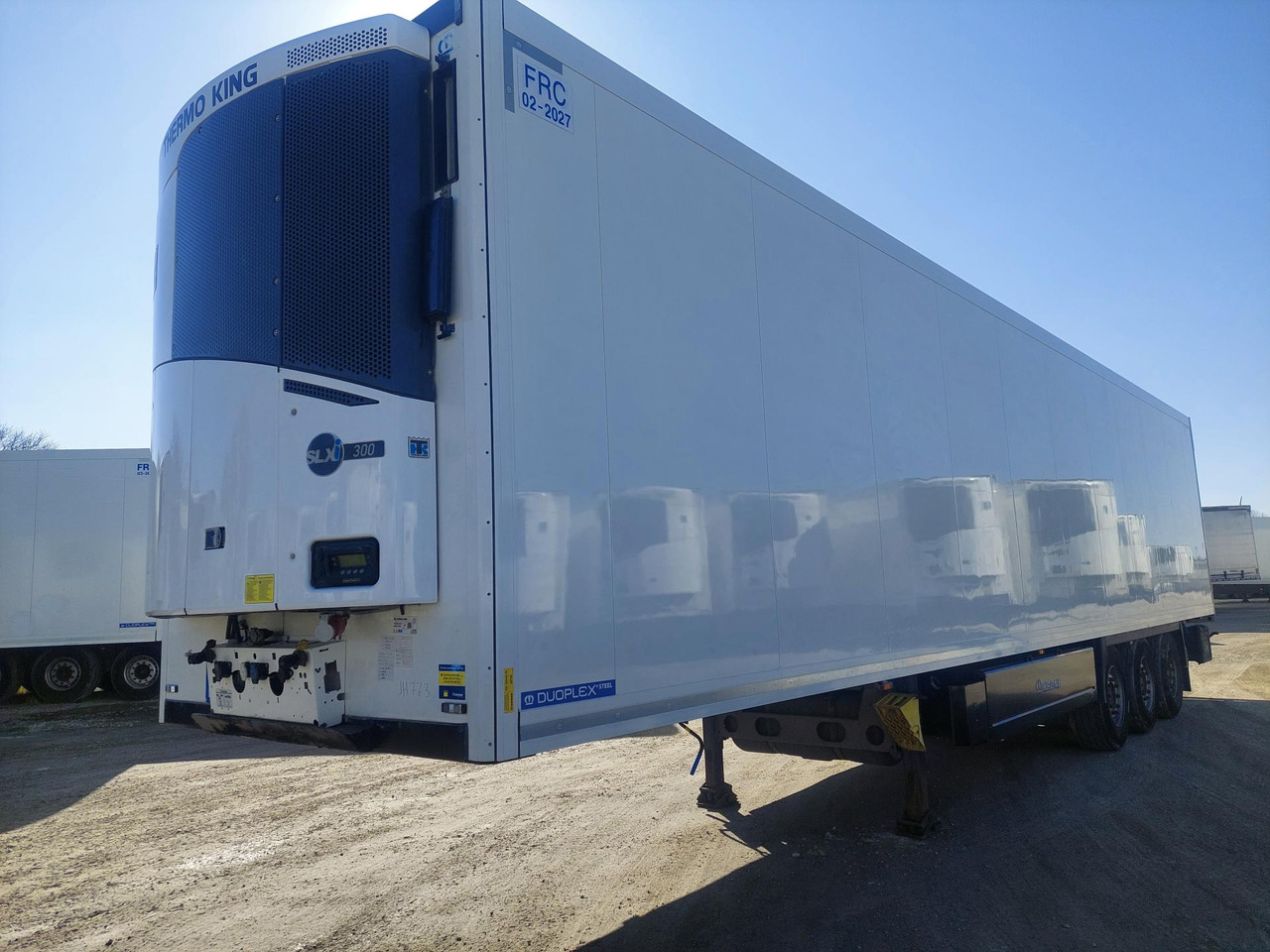 Krone SDR Double Deck Cool Liner FP45 ThermoKing SLXi 300 Lifting Axle - Refrigerator semi-trailer: picture 2 Krone SDR Double Deck Cool Liner FP45 ThermoKing SLXi 300 Lifting Axle - Refrigerator semi-trailer: picture 2