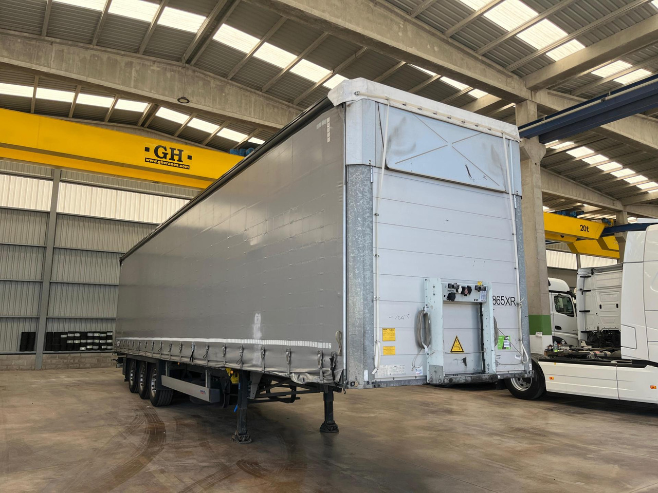 Schmitz Cargobull SCS24/L Varios - Curtainsider semi-trailer: picture 3 Schmitz Cargobull SCS24/L Varios - Curtainsider semi-trailer: picture 3