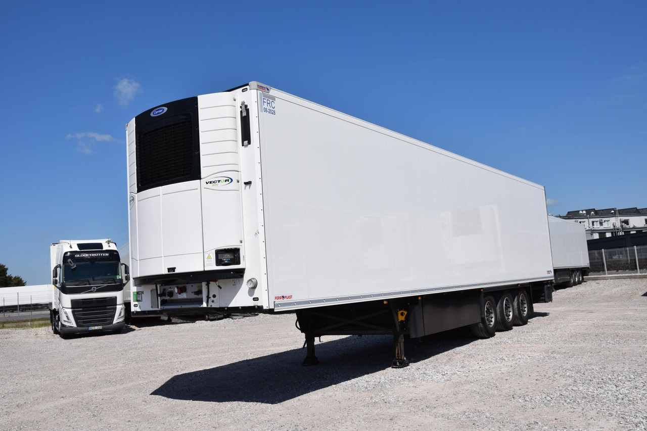 Schmitz Cargobull SKO FP 45 Carrier Vector 1550 - Refrigerator semi-trailer: picture 1 Schmitz Cargobull SKO FP 45 Carrier Vector 1550 - Refrigerator semi-trailer: picture 1
