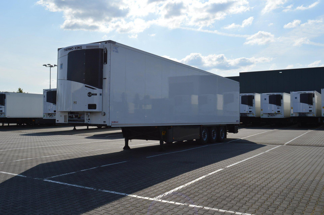 Schmitz Cargobull SKO FP 45 ThermoKing SLXi 300 - Refrigerator semi-trailer: picture 1 Schmitz Cargobull SKO FP 45 ThermoKing SLXi 300 - Refrigerator semi-trailer: picture 1