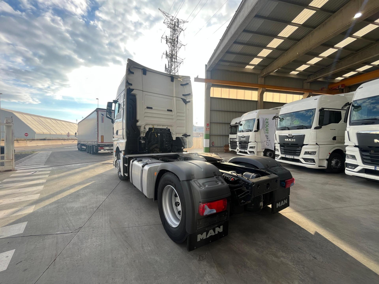 MAN TGX 18.510 GM Retarder - Tractor unit: picture 3 MAN TGX 18.510 GM Retarder - Tractor unit: picture 3