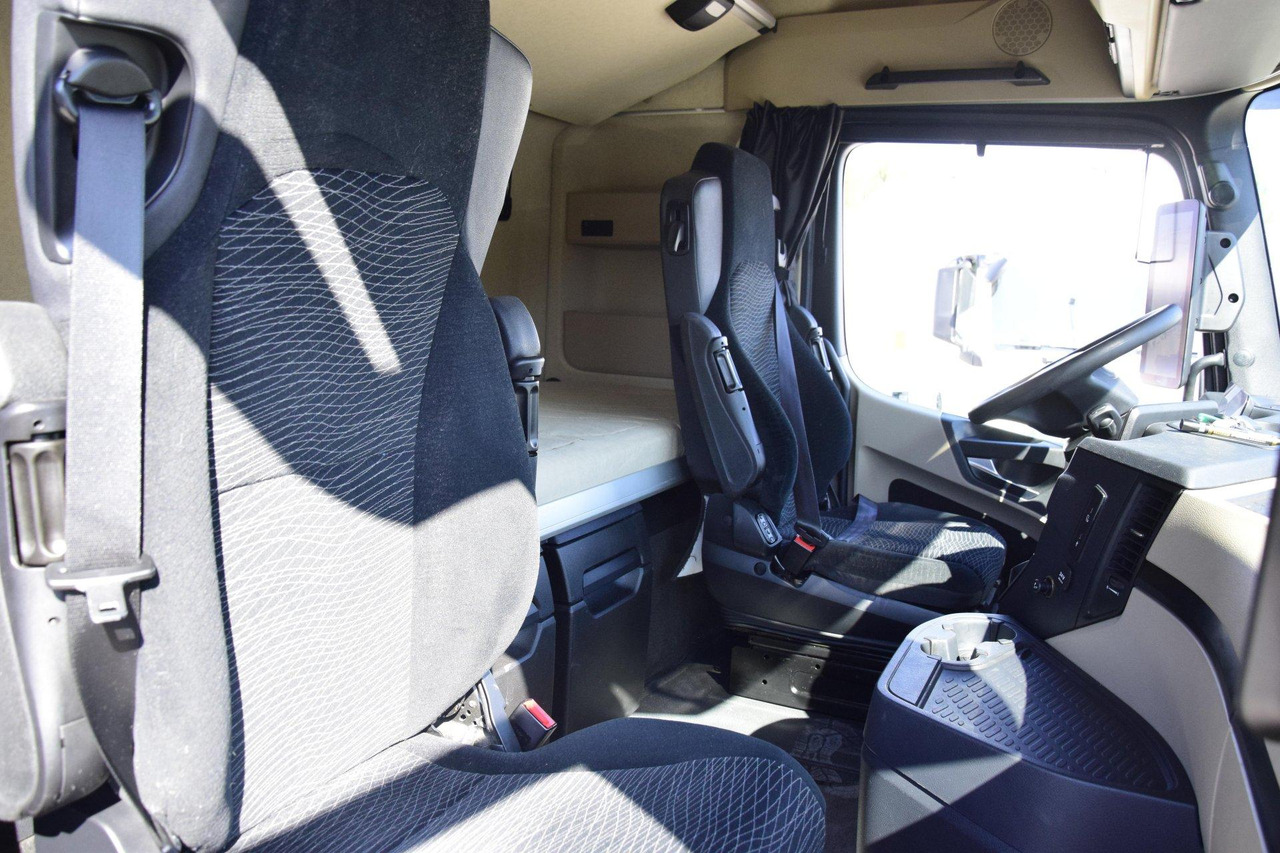 Tractor unit Mercedes-Benz Actros 5 1845 BigSpace Mirror Cam: picture 15