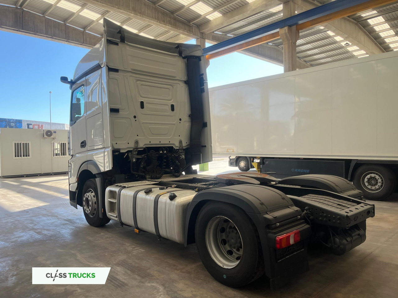 Mercedes-Benz Actros 5 1845 BigSpace - Tractor unit: picture 4 Mercedes-Benz Actros 5 1845 BigSpace - Tractor unit: picture 4