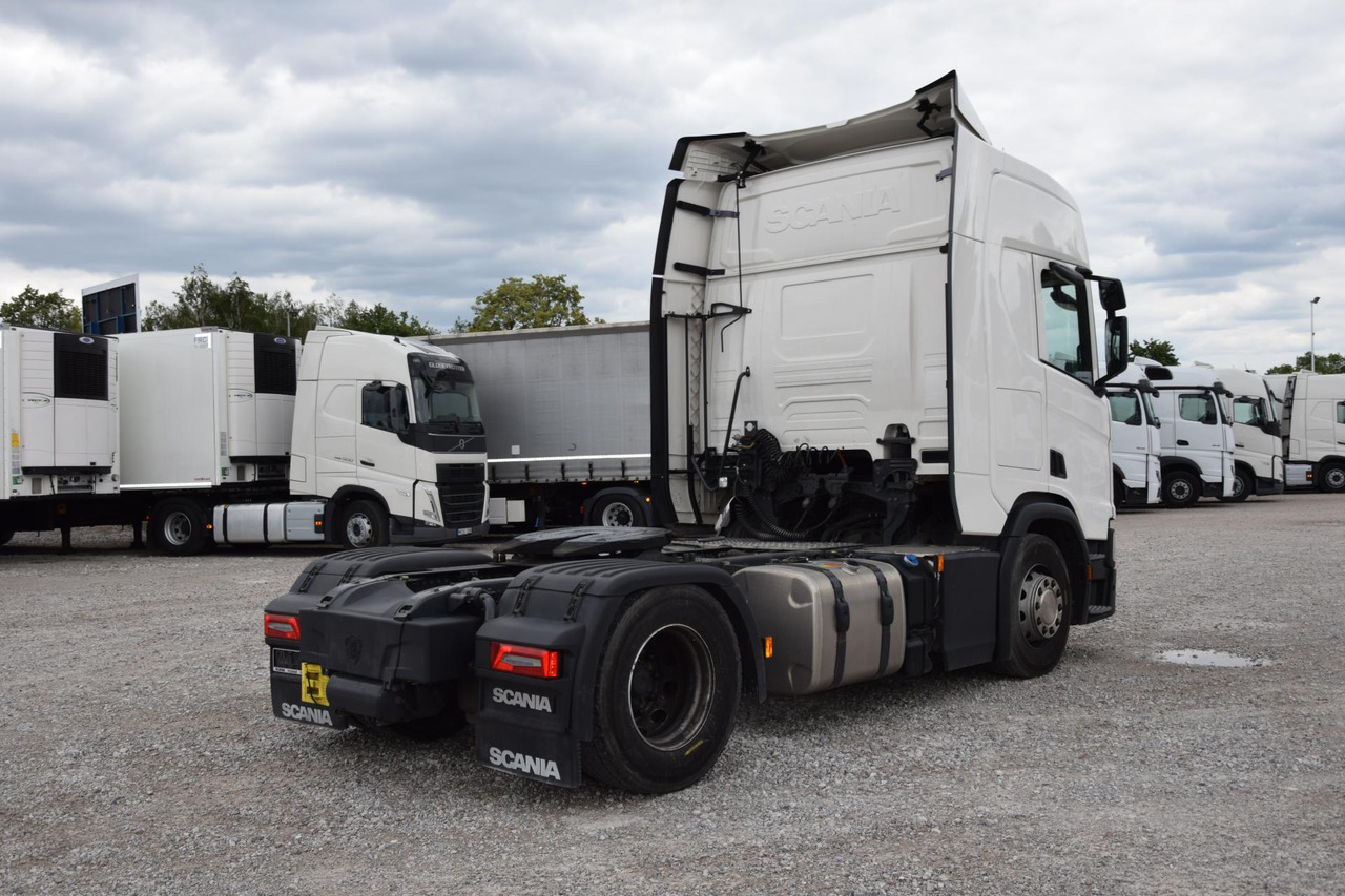 Scania R450 CR20H Retarder ACC - Tractor unit: picture 4 Scania R450 CR20H Retarder ACC - Tractor unit: picture 4
