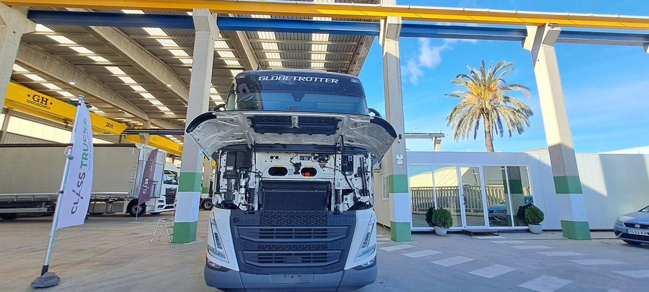 Volvo FH 460 Globetrotter XL i-Save Retarder - Tractor unit: picture 4 Volvo FH 460 Globetrotter XL i-Save Retarder - Tractor unit: picture 4