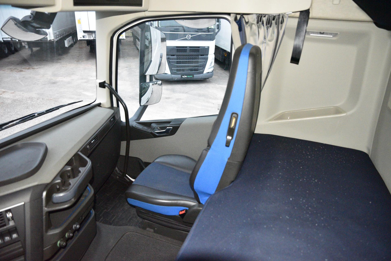 Tractor unit Volvo FH 540 Globetrotter XL Retarder: picture 15