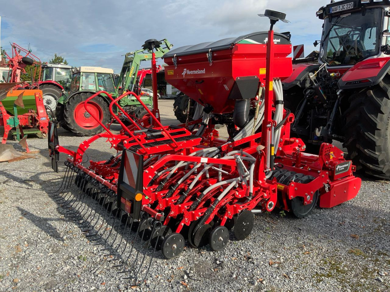 Kverneland SATERRA - Seed drill: picture 1 Kverneland SATERRA - Seed drill: picture 1