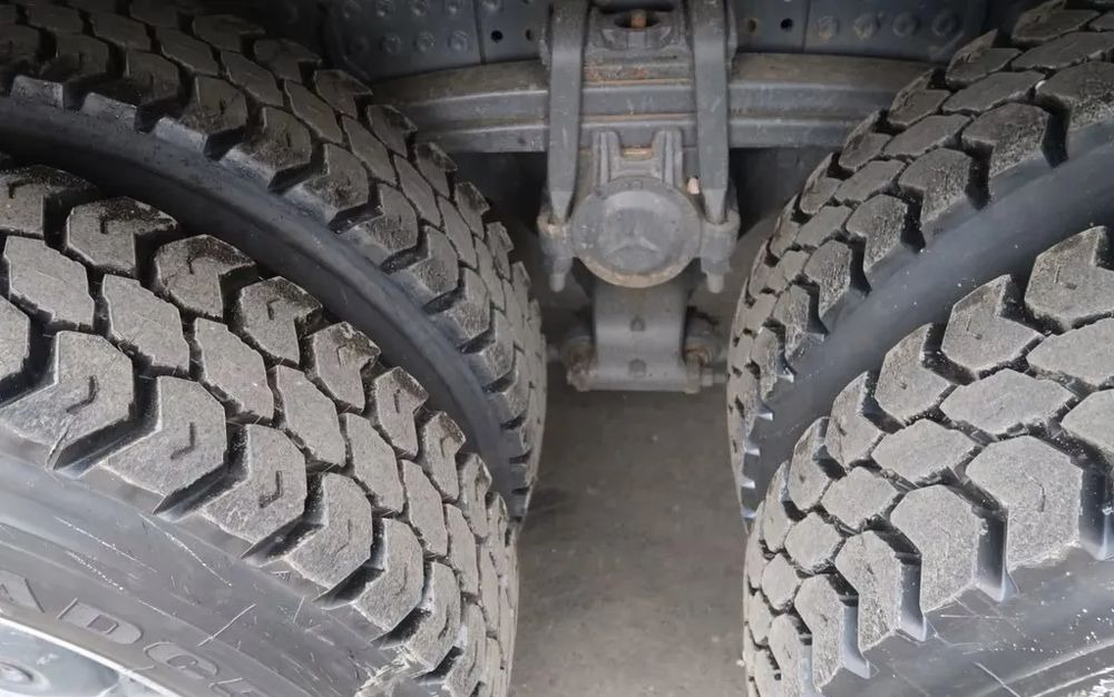 Mercedes-Benz Arocs 3251 / 8x4 / Wywrotka Meiller 3- stronna / Euro 6d / Przebieg: 215 600 km - Tipper: picture 3 Mercedes-Benz Arocs 3251 / 8x4 / Wywrotka Meiller 3- stronna / Euro 6d / Przebieg: 215 600 km - Tipper: picture 3