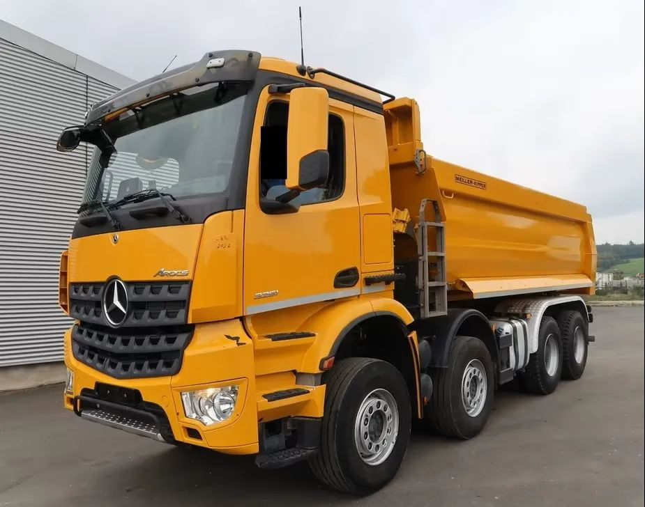 Mercedes-Benz Arocs 3251 / 8x4 / Wywrotka Meiller 3- stronna / Euro 6d / Przebieg: 215 600 km - Tipper: picture 1 Mercedes-Benz Arocs 3251 / 8x4 / Wywrotka Meiller 3- stronna / Euro 6d / Przebieg: 215 600 km - Tipper: picture 1