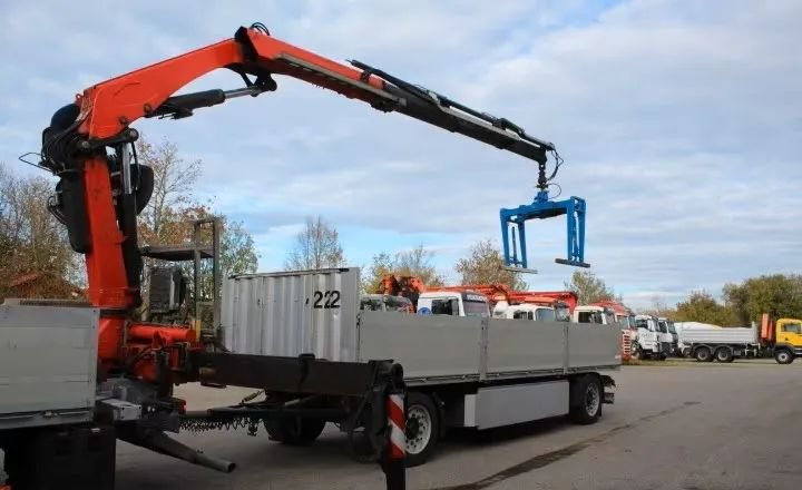 Volvo FH500 6x2 | Platforma z HDS Fassi F215A7 - Sterowanie radiowe | Euro 6 | Automatyczna skrzynia | 390 000 km - Other machinery: picture 3 Volvo FH500 6x2 | Platforma z HDS Fassi F215A7 - Sterowanie radiowe | Euro 6 | Automatyczna skrzynia | 390 000 km - Other machinery: picture 3