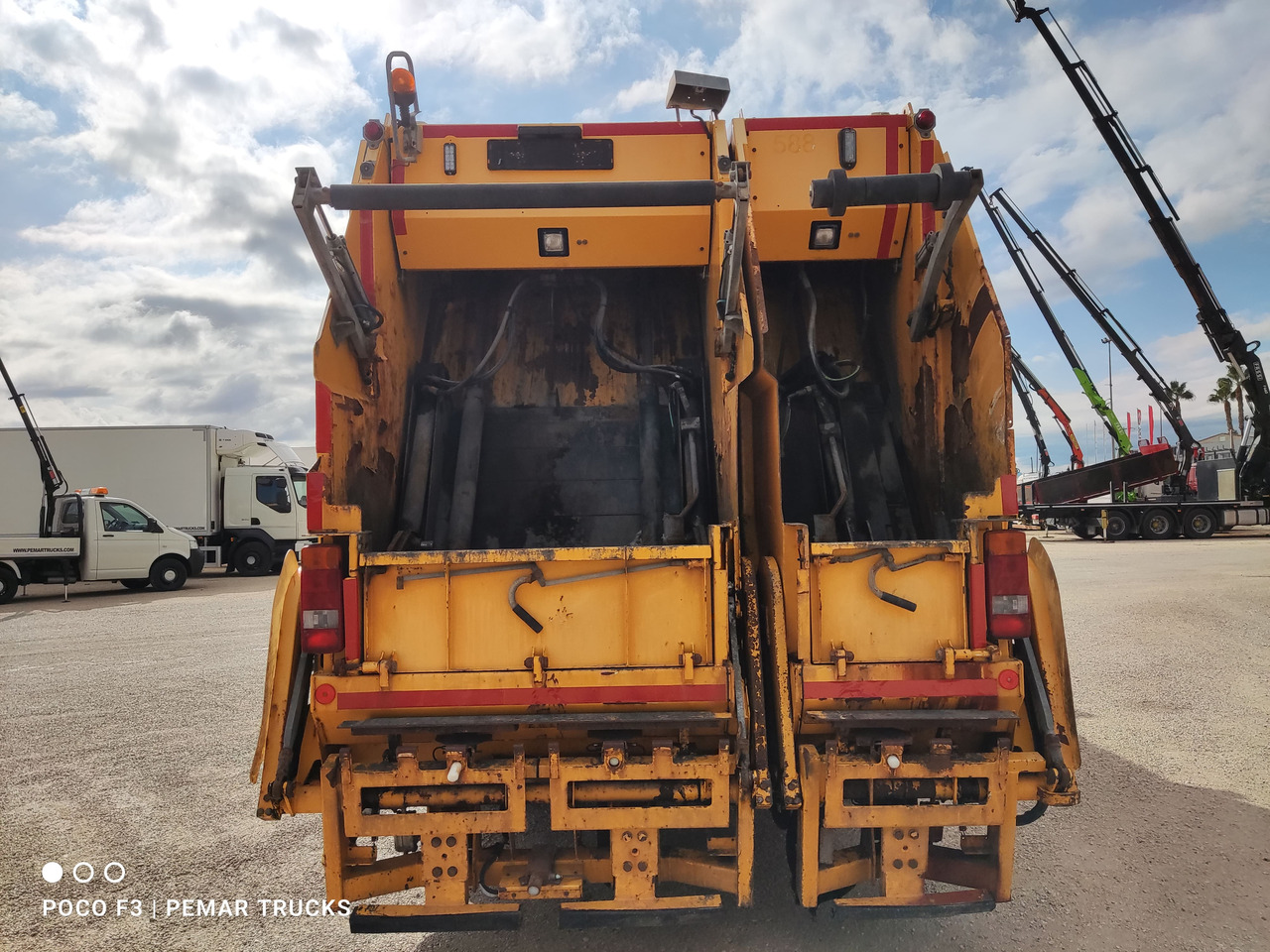GEESINKNORBA MF300 CONTENEDOR BASURERO RECOLECTOR / COMPACTADOR - Tool/ Equipment: picture 3 GEESINKNORBA MF300 CONTENEDOR BASURERO RECOLECTOR / COMPACTADOR - Tool/ Equipment: picture 3