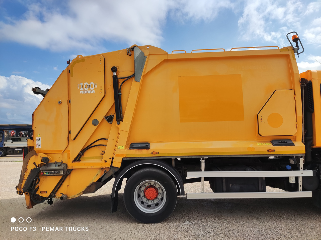 GEESINKNORBA MF300 CONTENEDOR BASURERO RECOLECTOR / COMPACTADOR - Tool/ Equipment: picture 5 GEESINKNORBA MF300 CONTENEDOR BASURERO RECOLECTOR / COMPACTADOR - Tool/ Equipment: picture 5