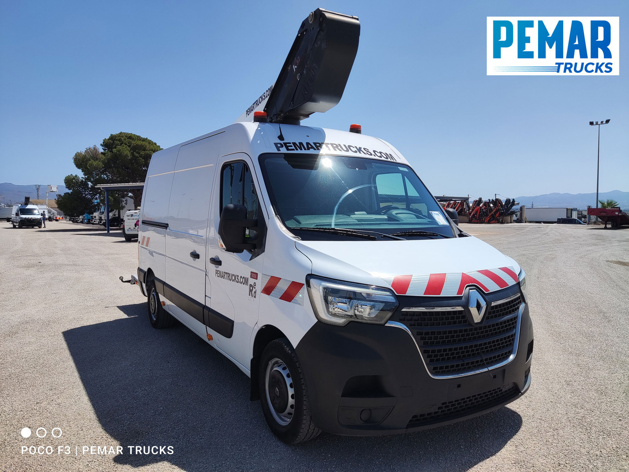 RENAULT MASTER 2.3 DCI CESTA ELEVADORA PORTAPERSONAS 150 CV - Passenger van: picture 4 RENAULT MASTER 2.3 DCI CESTA ELEVADORA PORTAPERSONAS 150 CV - Passenger van: picture 4