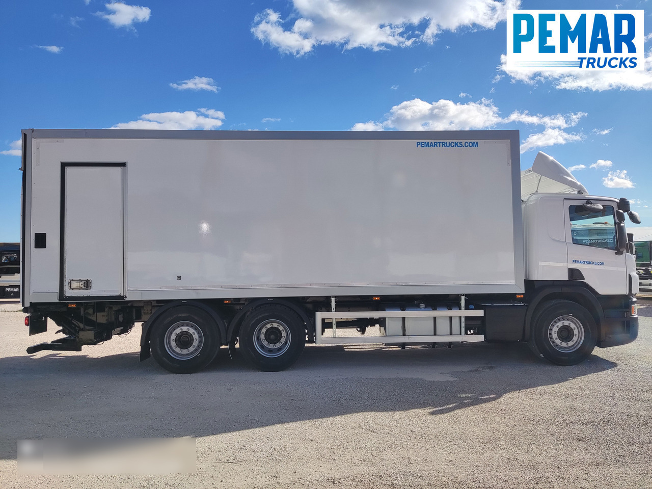 SCANIA P 450 6X2 CAJA CERRADA - Box truck: picture 4 SCANIA P 450 6X2 CAJA CERRADA - Box truck: picture 4