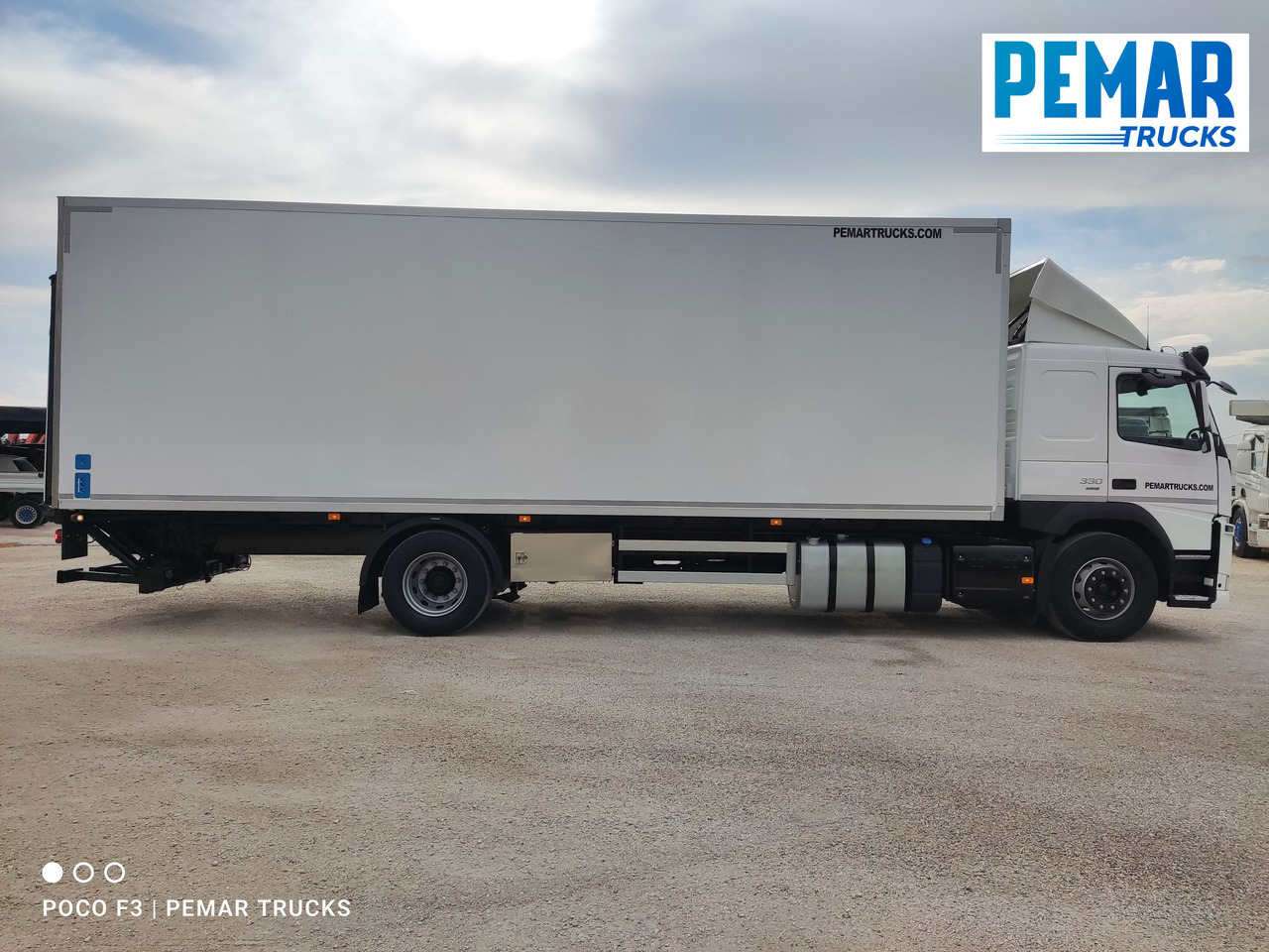 VOLVO FM 330 4X2 FRIGORIFICO 18T EURO 6 - Refrigerator truck: picture 4 VOLVO FM 330 4X2 FRIGORIFICO 18T EURO 6 - Refrigerator truck: picture 4