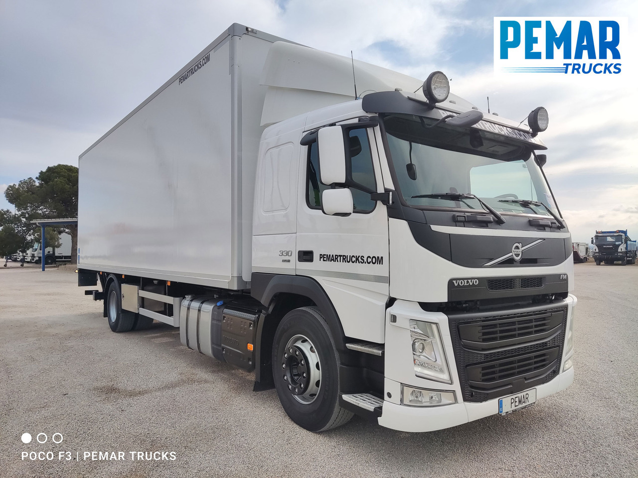 VOLVO FM 330 4X2 FRIGORIFICO 18T EURO 6 - Refrigerator truck: picture 3 VOLVO FM 330 4X2 FRIGORIFICO 18T EURO 6 - Refrigerator truck: picture 3
